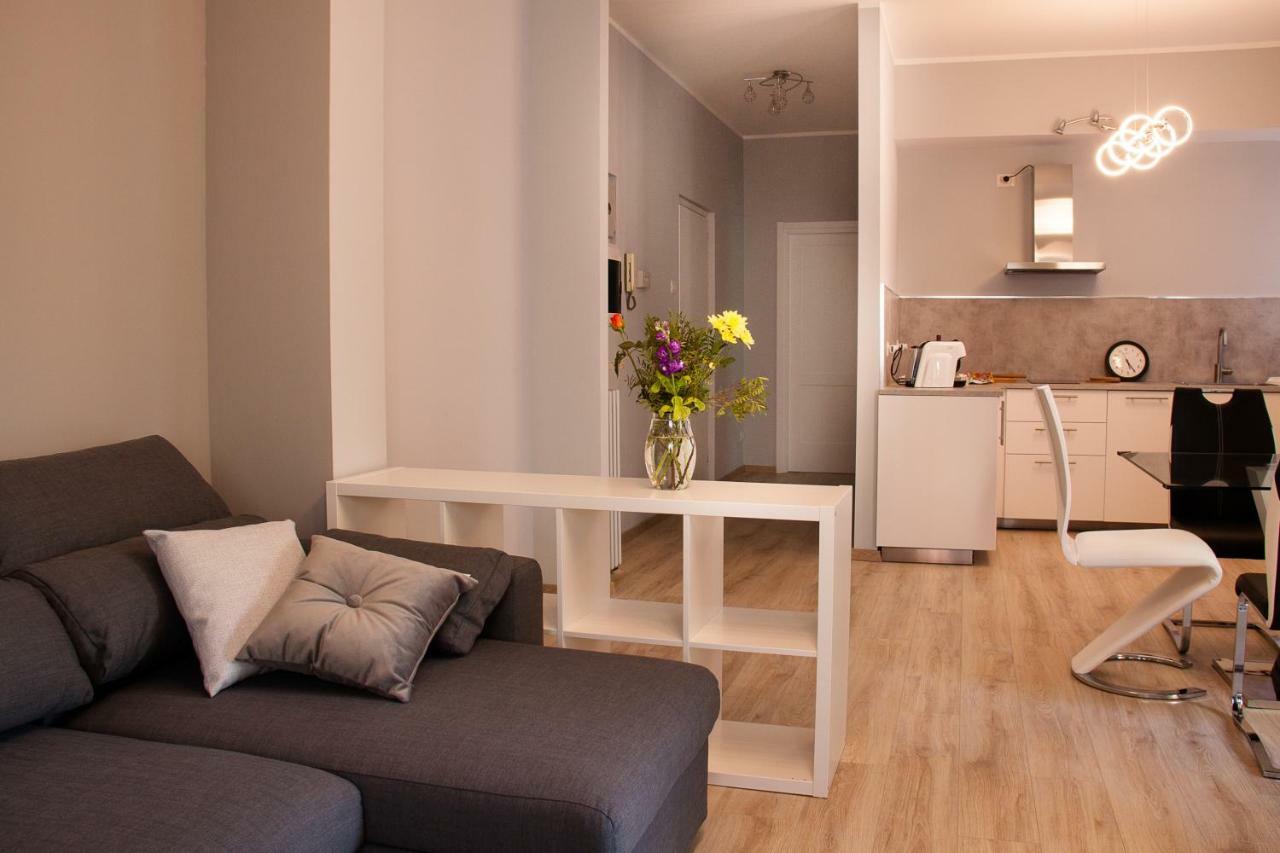 Lg Apartment Stresa Exterior foto
